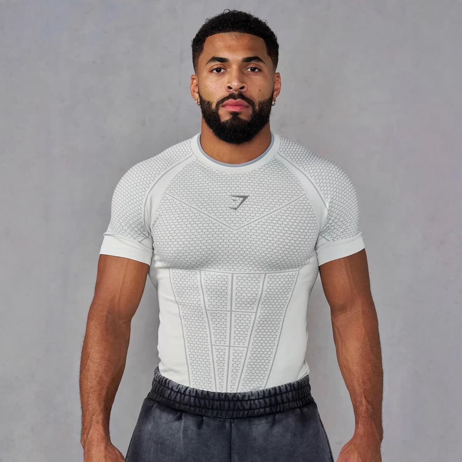 Herren nan muskelmodellierendes Funktionsshirt mit 3D-Struktur und gezielten Kompressionszonen Shopnory