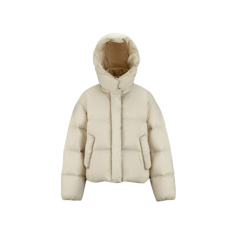 Damen Kurz gepolsterte Crop‑Steppjacke mit Volumen‑Kapuze und verdeckter Druckknopfleiste Shop Nory