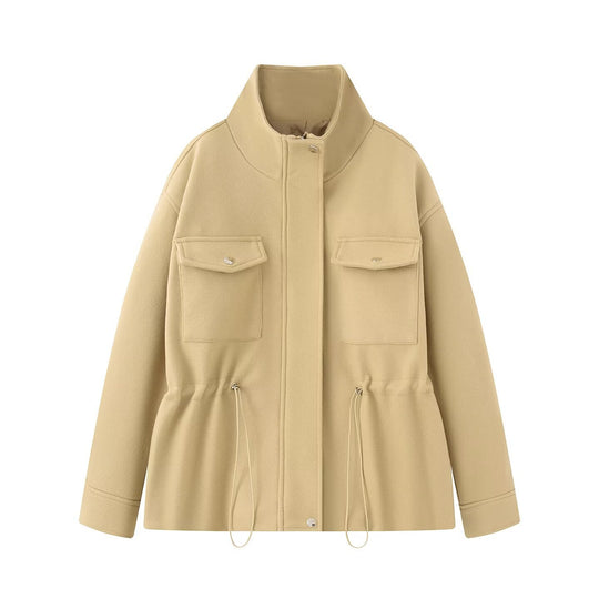 Damen Kurzjacke mit Tunnelzug, hohem Stehkragen und aufgesetzten Pattentaschen Shop Nory