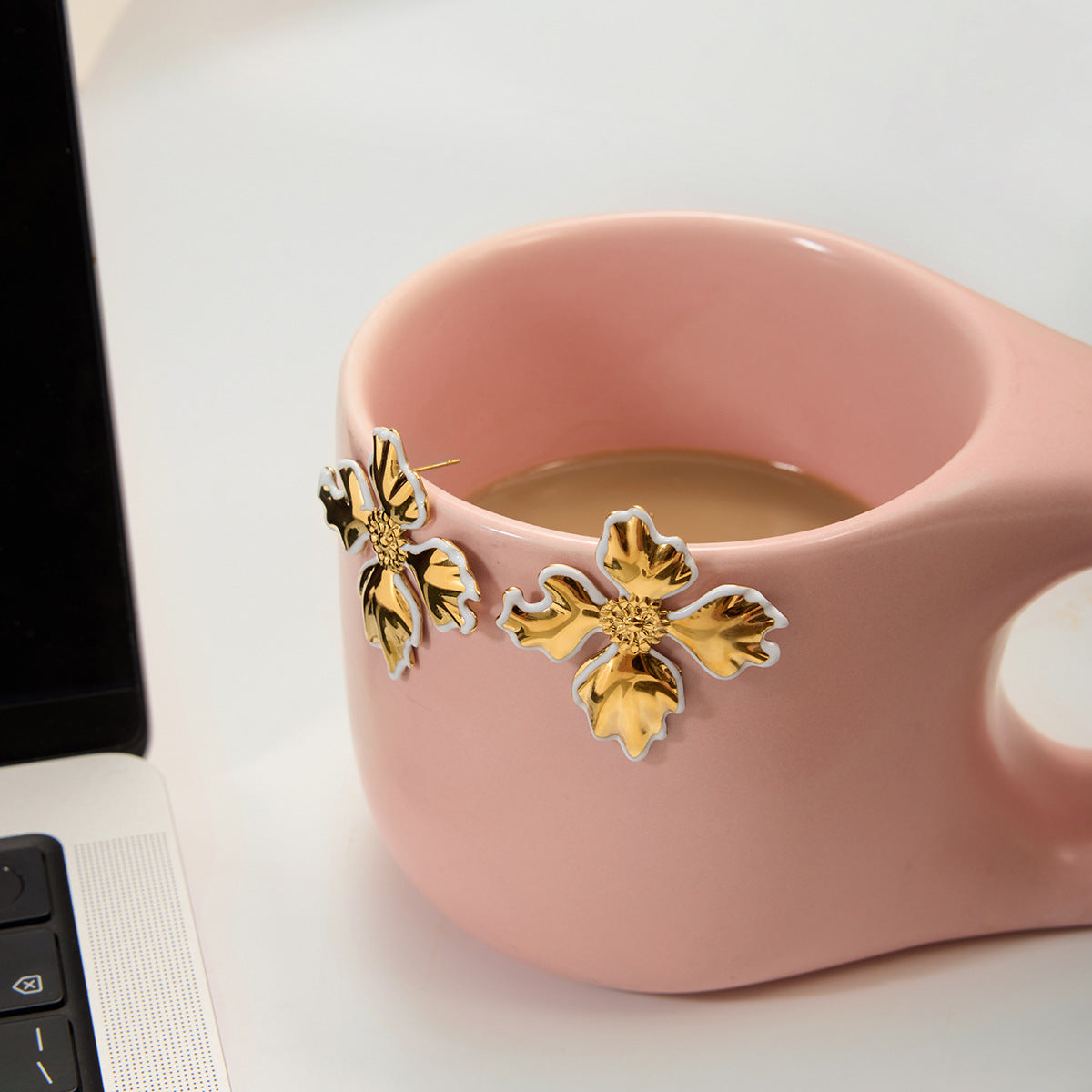 Damen Ohrhänger im floralen Design aus hypoallergenem Edelstahl Shop Nory