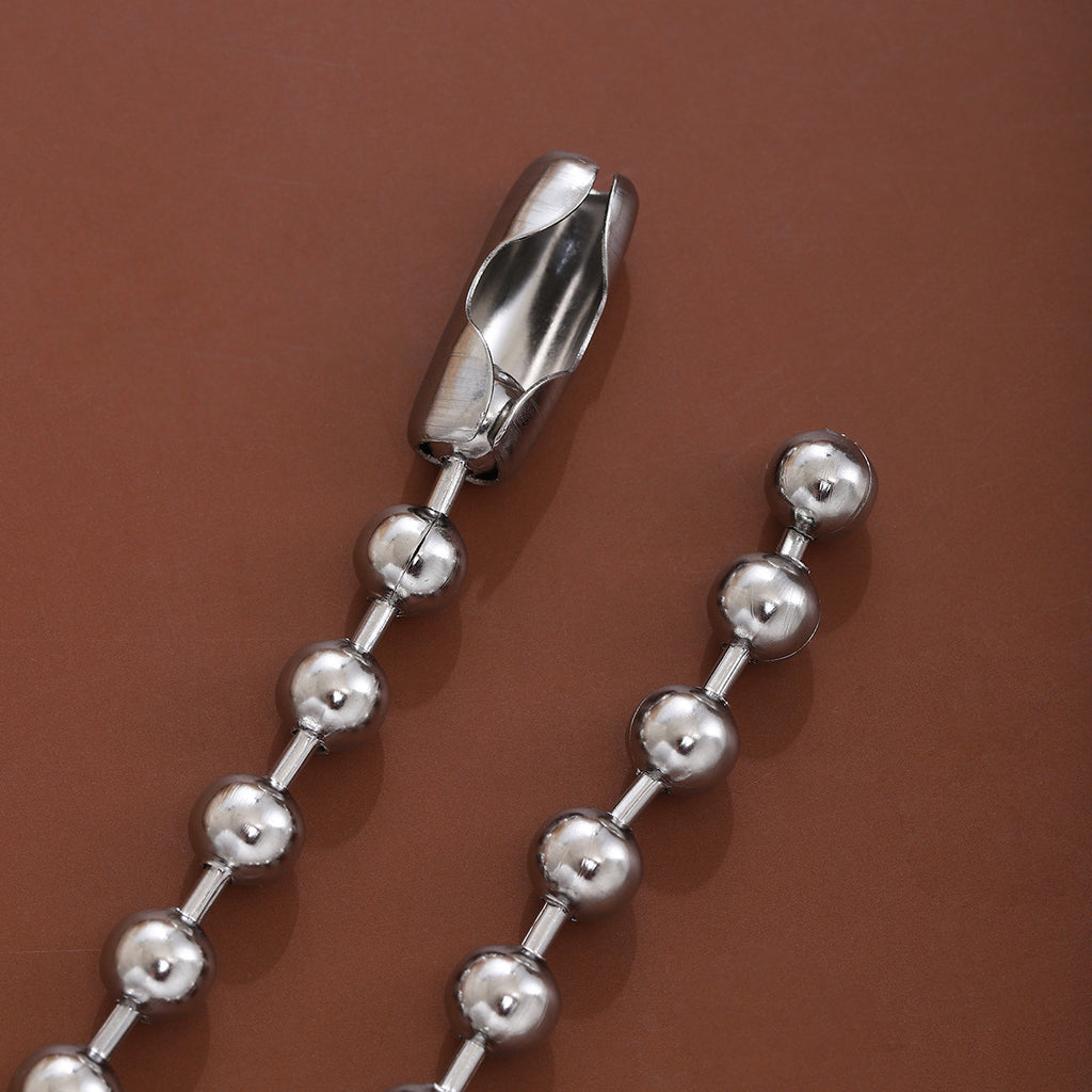 Damen Halskette mit herzförmigem Anhänger und glänzenden Perlen Shop Nory