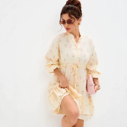 Damen Blumiges Baumwoll-Minikleid mit Taillenschnürung und Volantsaum Shop Nory