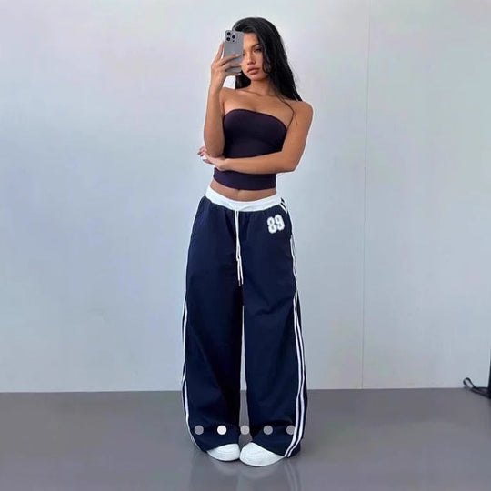 Damen Sportliche Jogginghose mit seitlichen Streifen