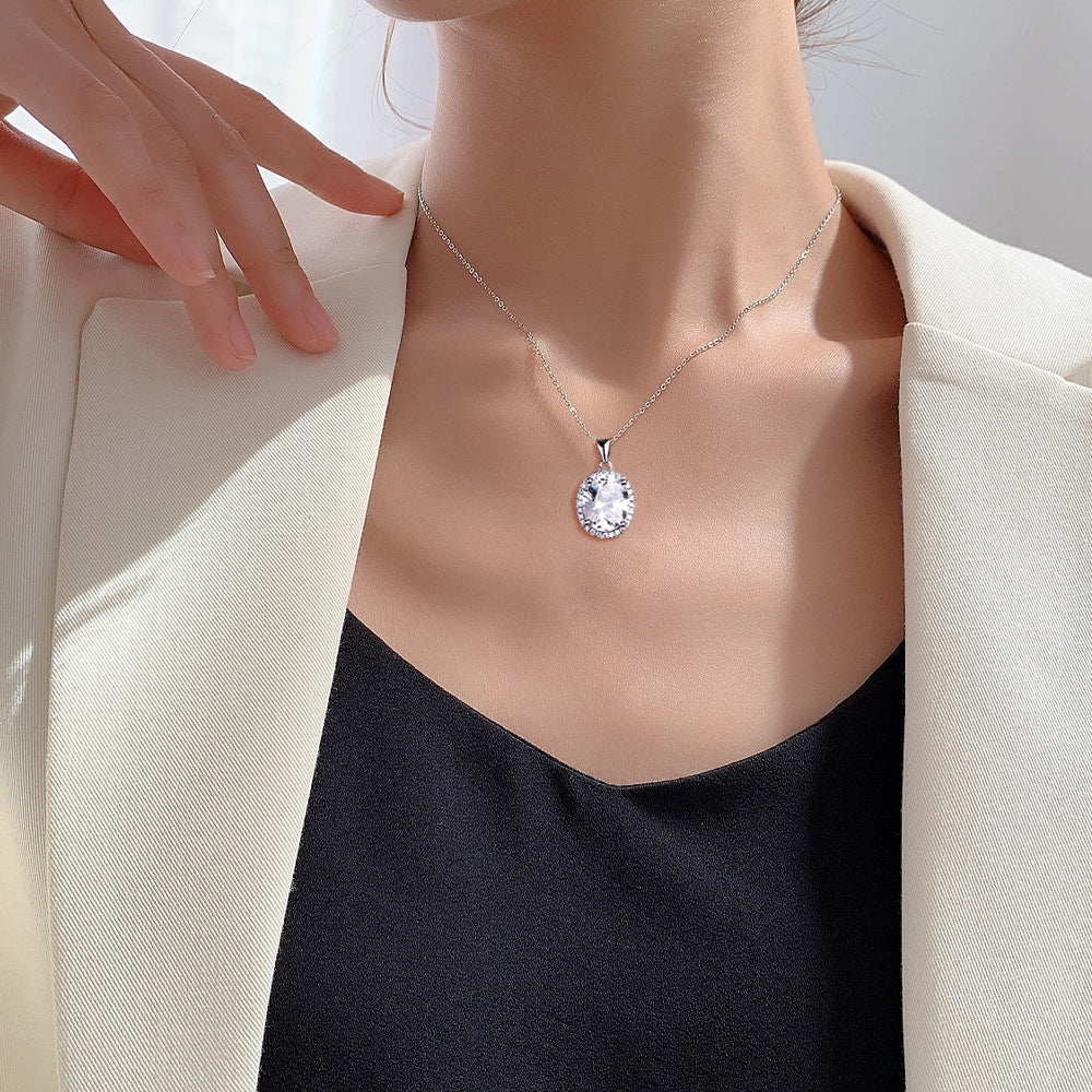 Damen eleganter Anhänger mit blauem Kristall Shop Nory