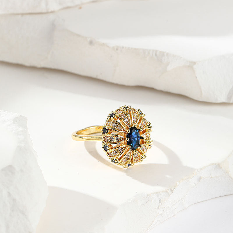 Damenring im opulenten Blüten Design mit edlem Zirkonia-Besatz Shop Nory