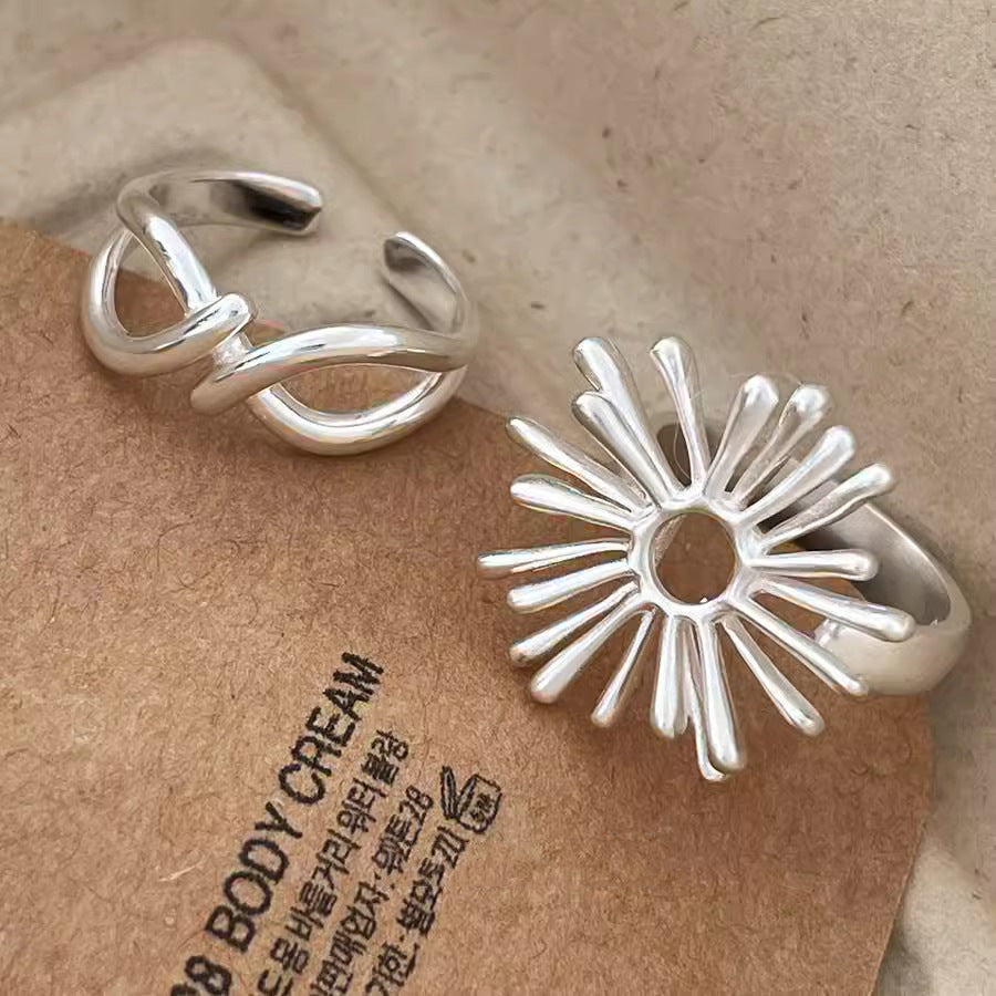 Damenring mit floralem und strukturiertem Design Shop Nory