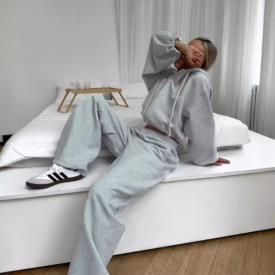 Damen kurzes Zip-Hoodie-Set mit taillenhoher Wide-Leg Jogginghose aus French-Terry Shop Nory