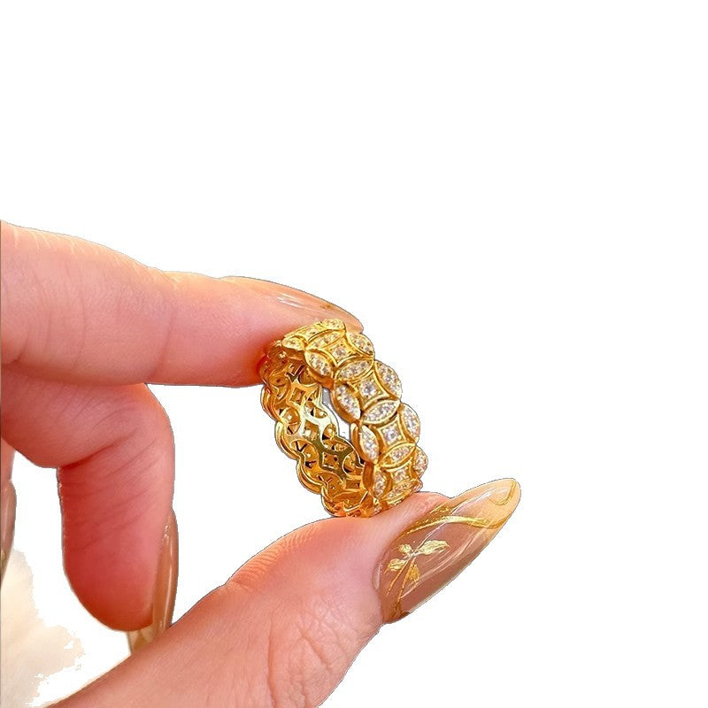 Damen Eleganter Ring mit kunstvollem Design und funkelnden Akzenten Shop Nory