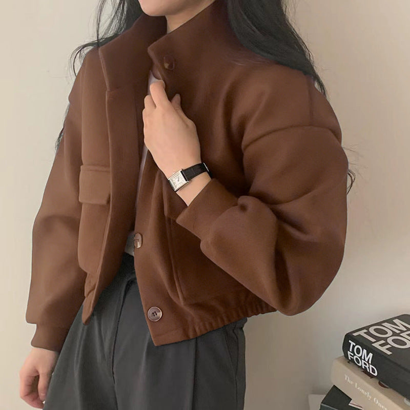 Damen cropped Bomberjacke mit voluminösen Ärmeln und praktischen Taschen