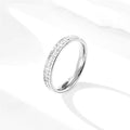 Damen Ring mit funkelndem Zirkonia-Besatz und edlem, poliertem Design Shop Nory