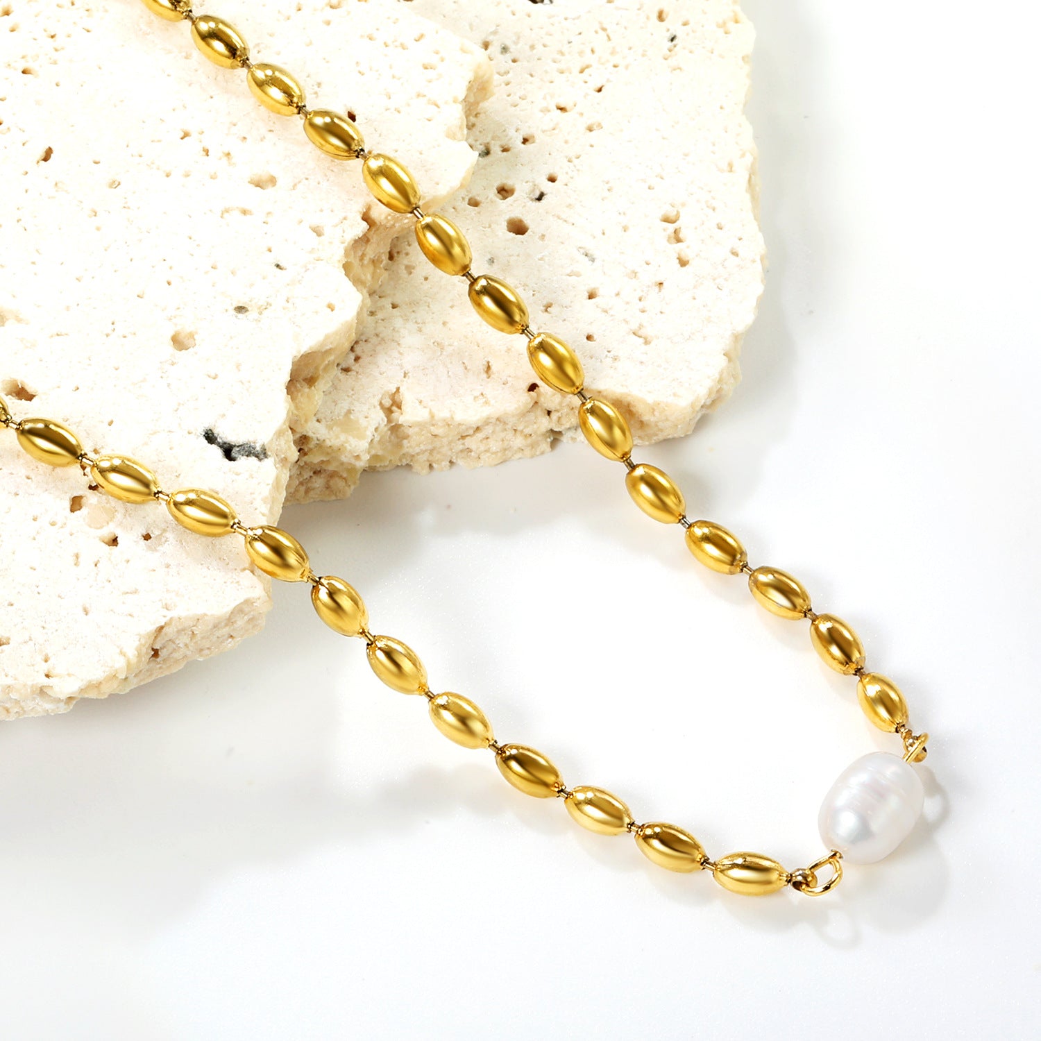Damen Halskette mit floralem Design und hochwertigen Kristallakzenten Shop Nory