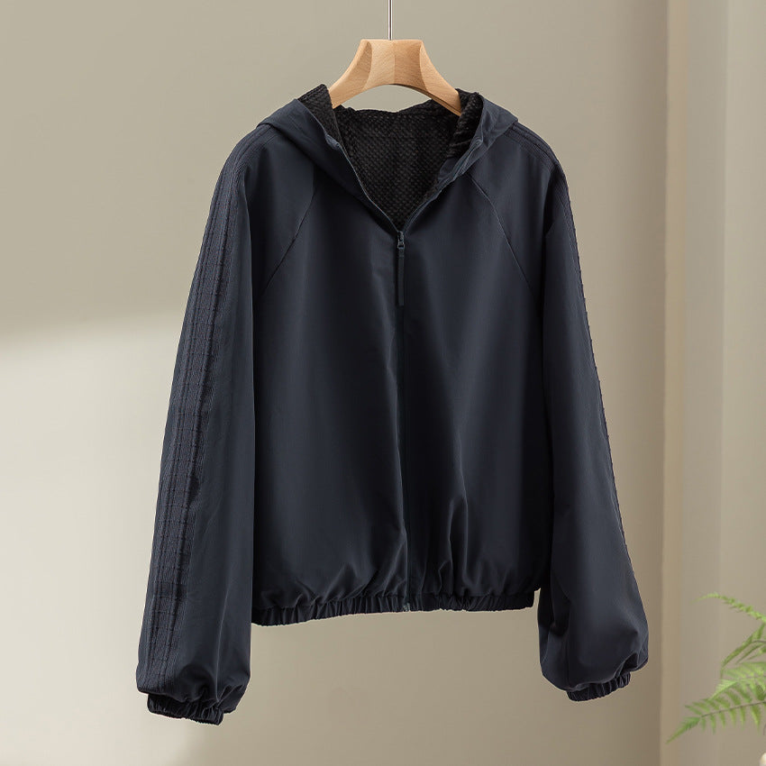Damen Leichte Kapuzenjacke mit Kurzreißverschluss, Raglanärmeln und elastischem Saum Shop Nory