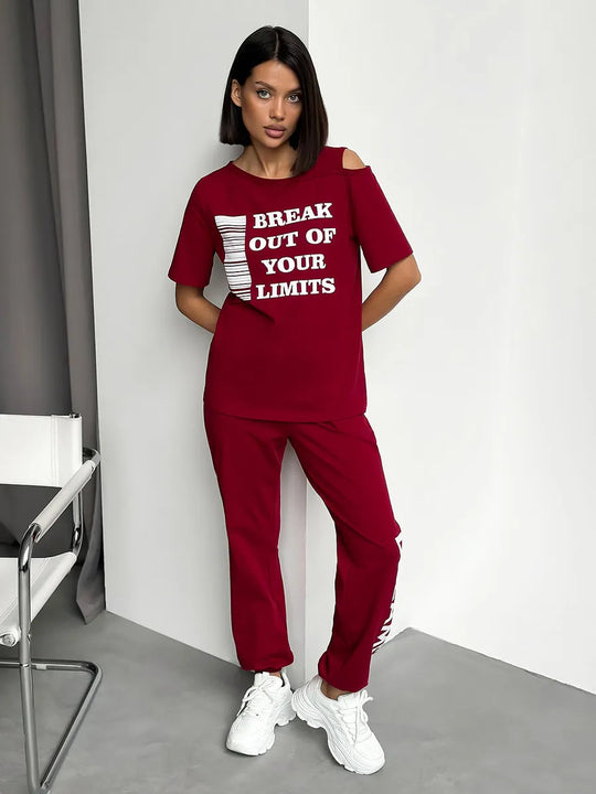 Damen lässiges Lounge-Set mit Cut-Out Schulter und Statement-Print Shop Nory