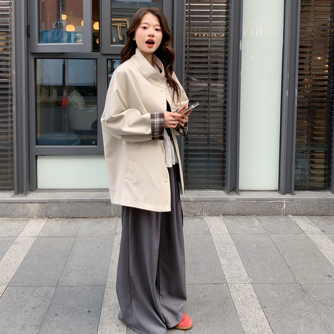 Damen Oversized Kurzmantel mit Stehkragen und kariertem Ärmelfutter Shop Nory
