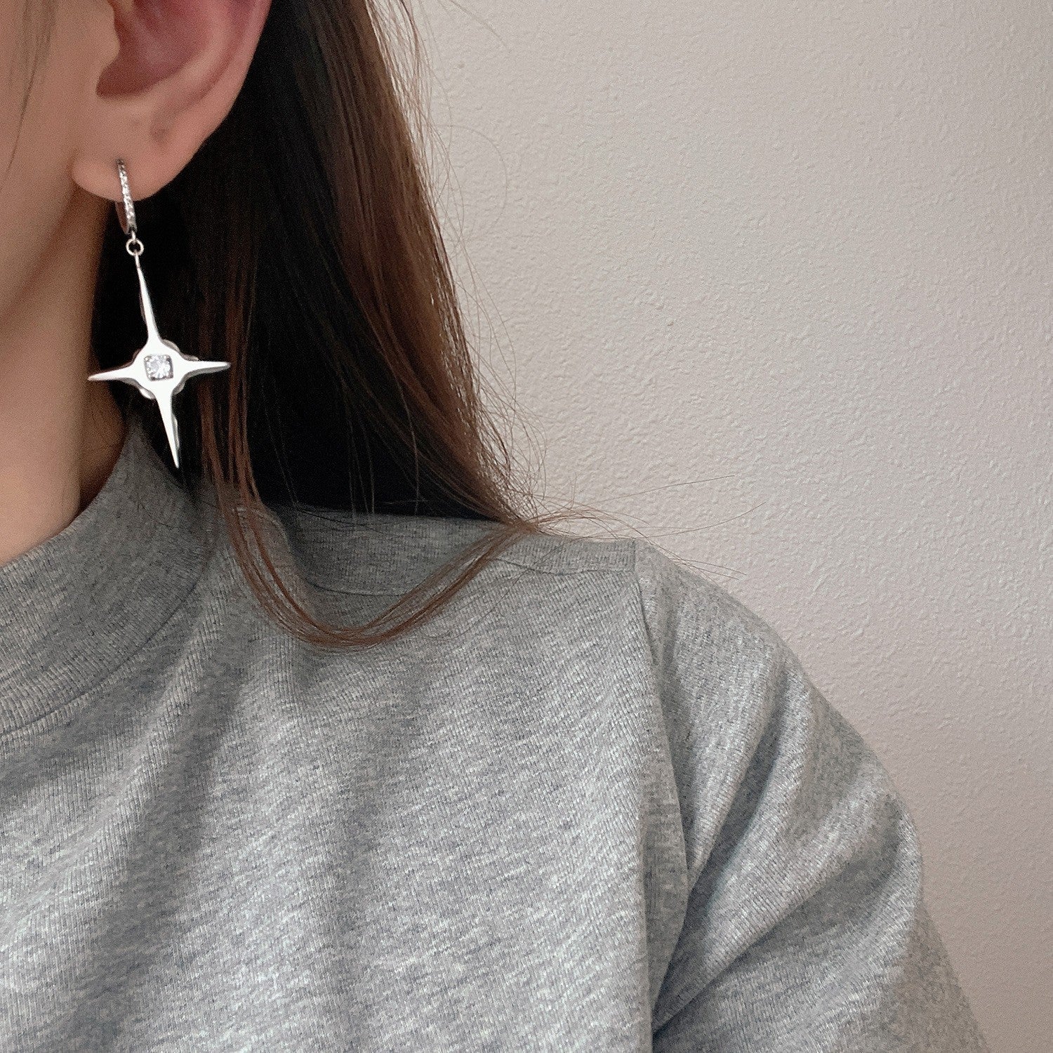 Damen Ohrringe mit kunstvollem Sternedesign Shop Nory