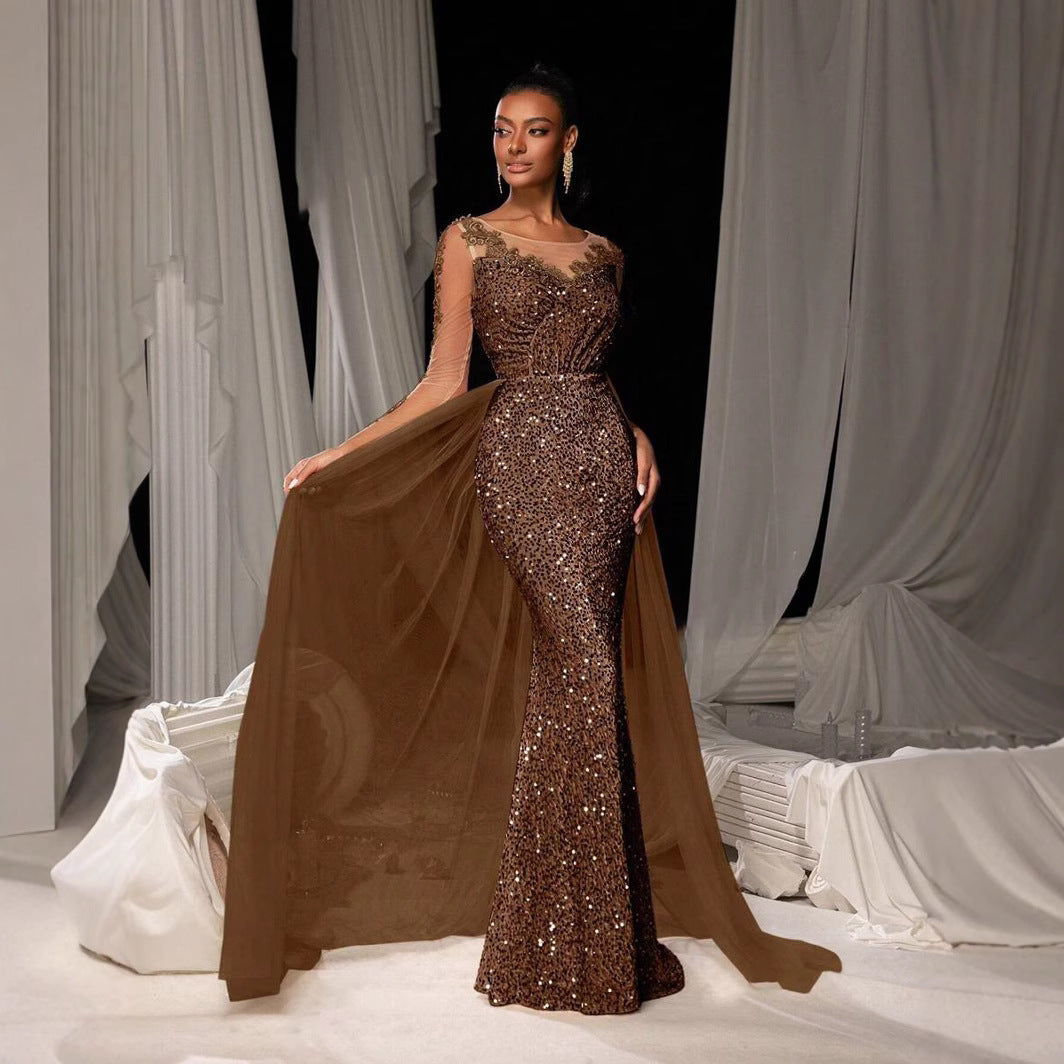 Damen Glamouröses Abendkleid mit schimmerndem Spitzenoberteil und fließendem Tüllumhang