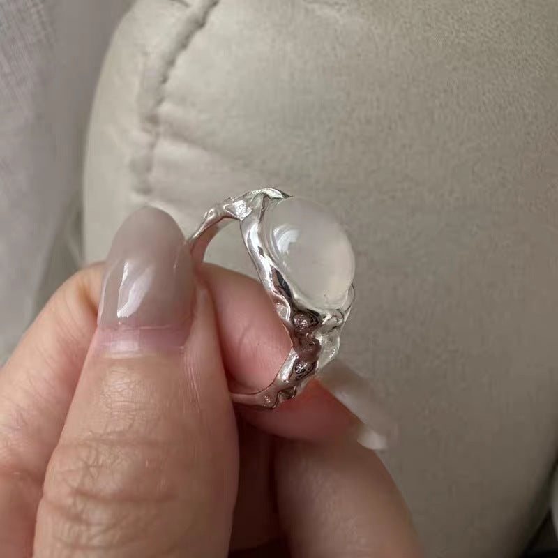 Damenring mit kunstvollem Blumendesign und opalisierendem Stein Shop Nory