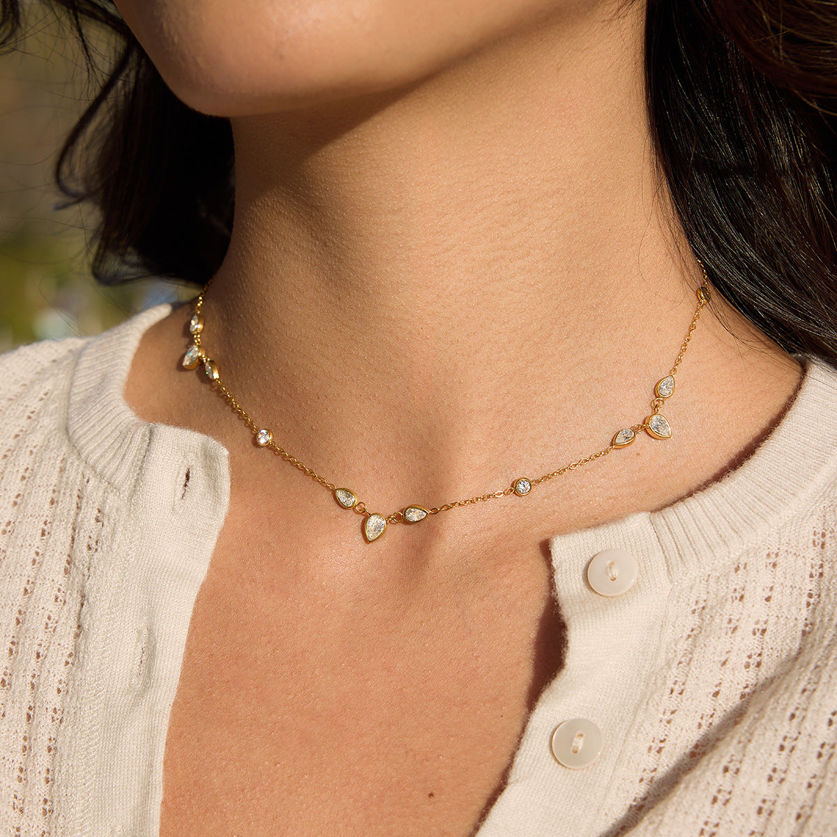 Damen Halskette mit funkelnden Zirkonia und verstellbarem Design Shop Nory