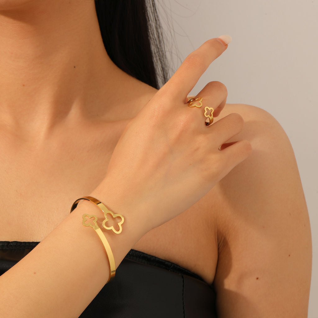 Damen Armreif mit kunstvollem Blumenmuster Shop Nory