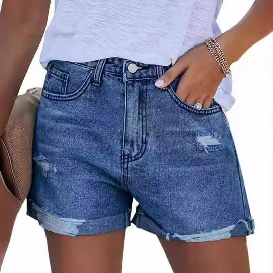 Damen Denim-Shorts im modischen Destroyed-Look mit lässigem Schnitt