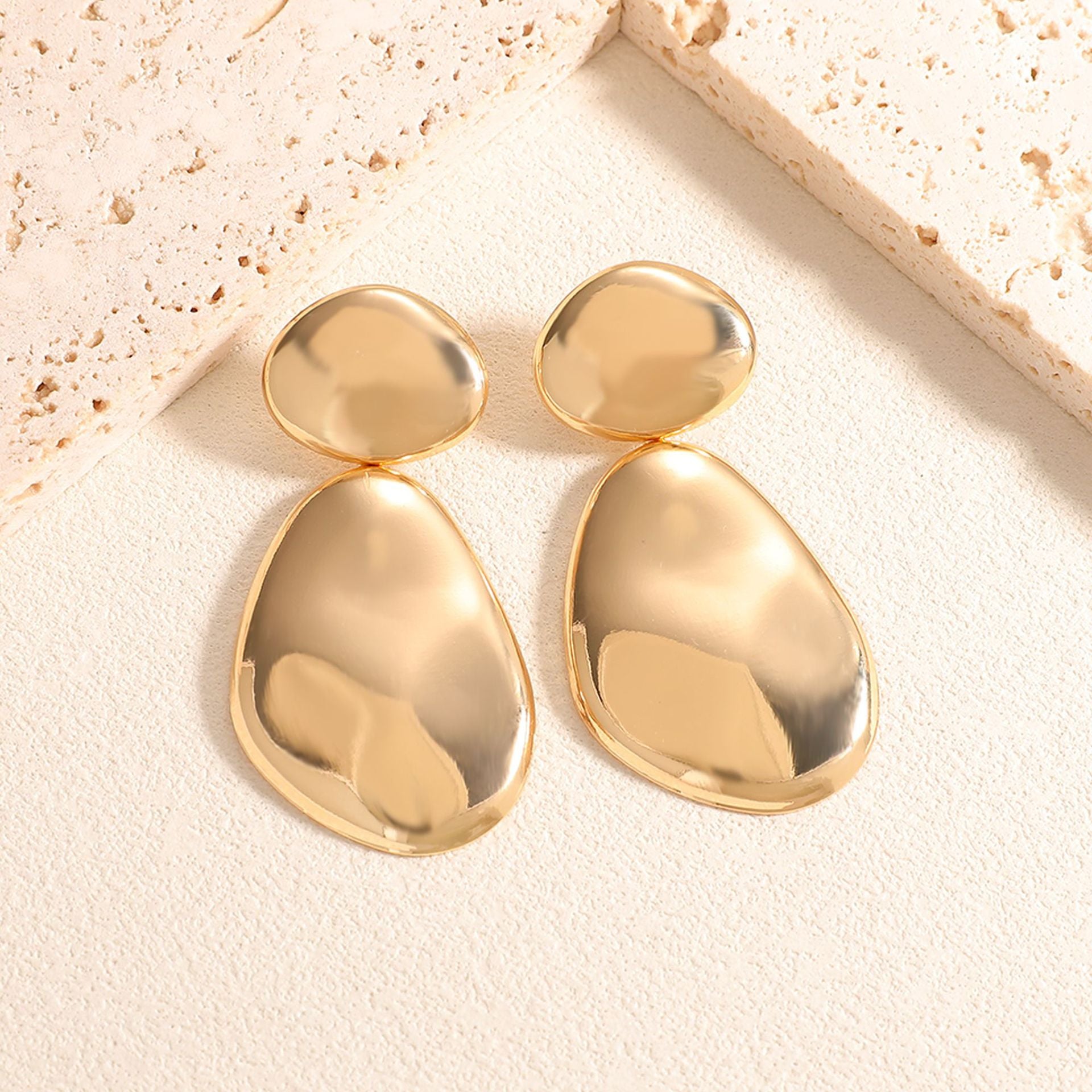Damen Perl- und Metall-Design Ohrringe Shop Nory