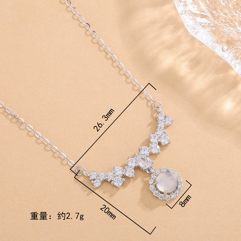 Damen filigrane Halskette mit strahlendem Edelstein und funkelnden Zirkonia Shop Nory