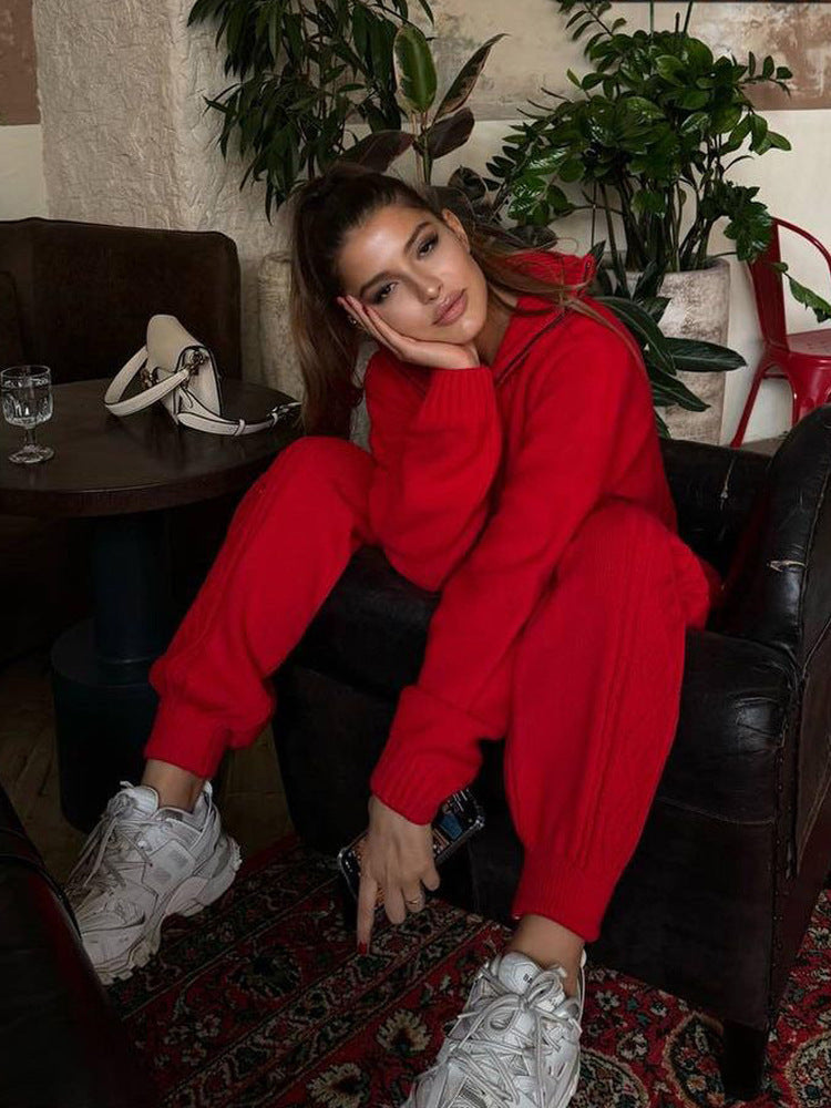 Damen Strick-Relax-Set mit halbem Reißverschluss, Oversize-Pullover und hochtaillierter Zopfmuster-Hose Shop Nory