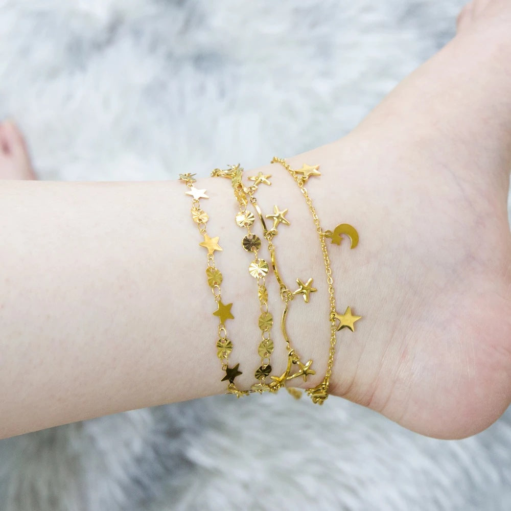Damen Armband mit herzförmigem Design aus hochglanzpoliertem Edelstahl Shop Nory