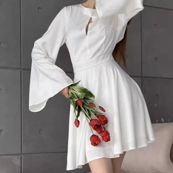 Damen Elegantes Wickelkleid mit weit ausgestellten Ärmeln und tiefem Ausschnitt