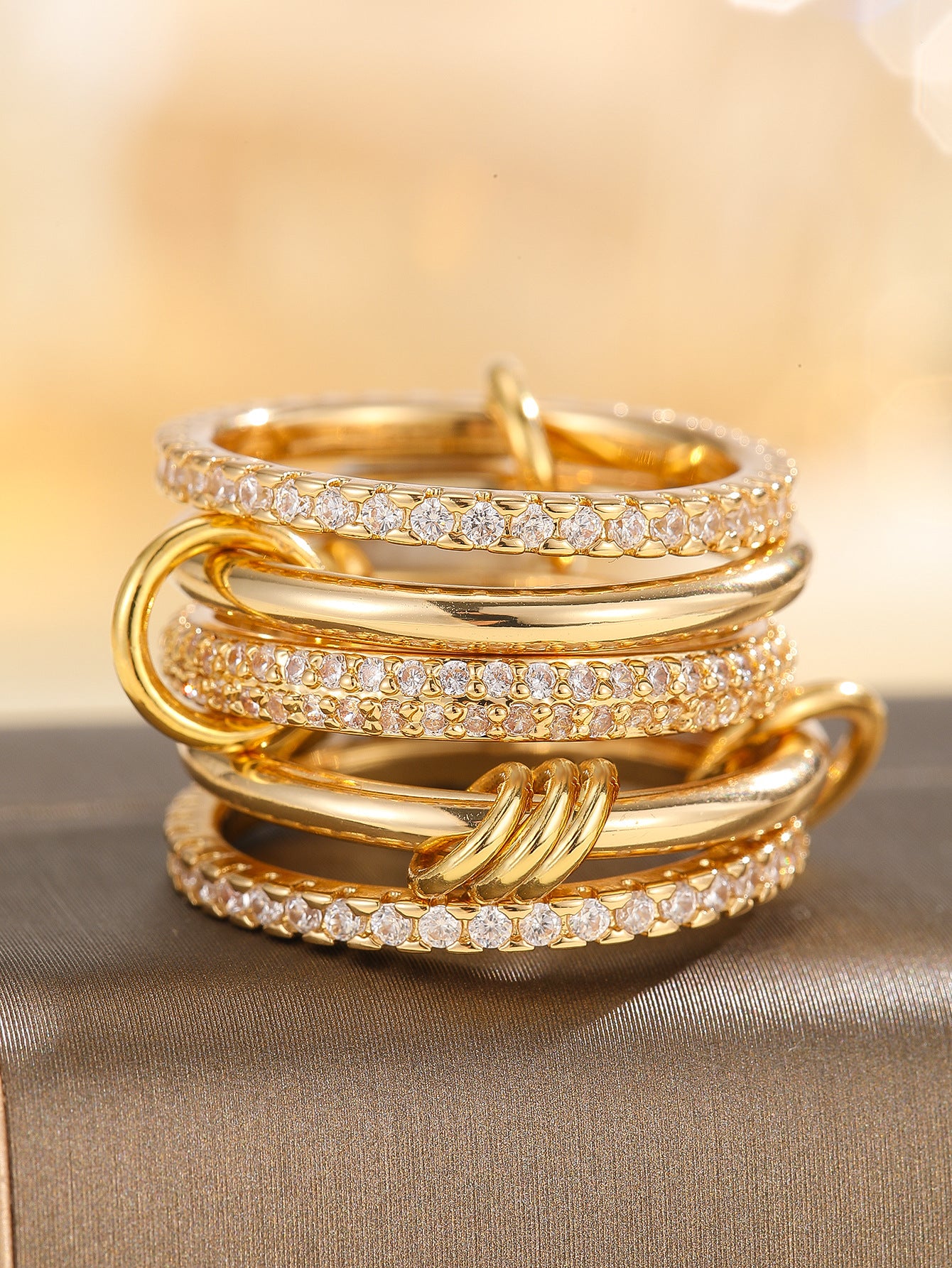 Damen Zierliches Ring-Set mit funkelnden Zirkonia-Elementen Shop Nory