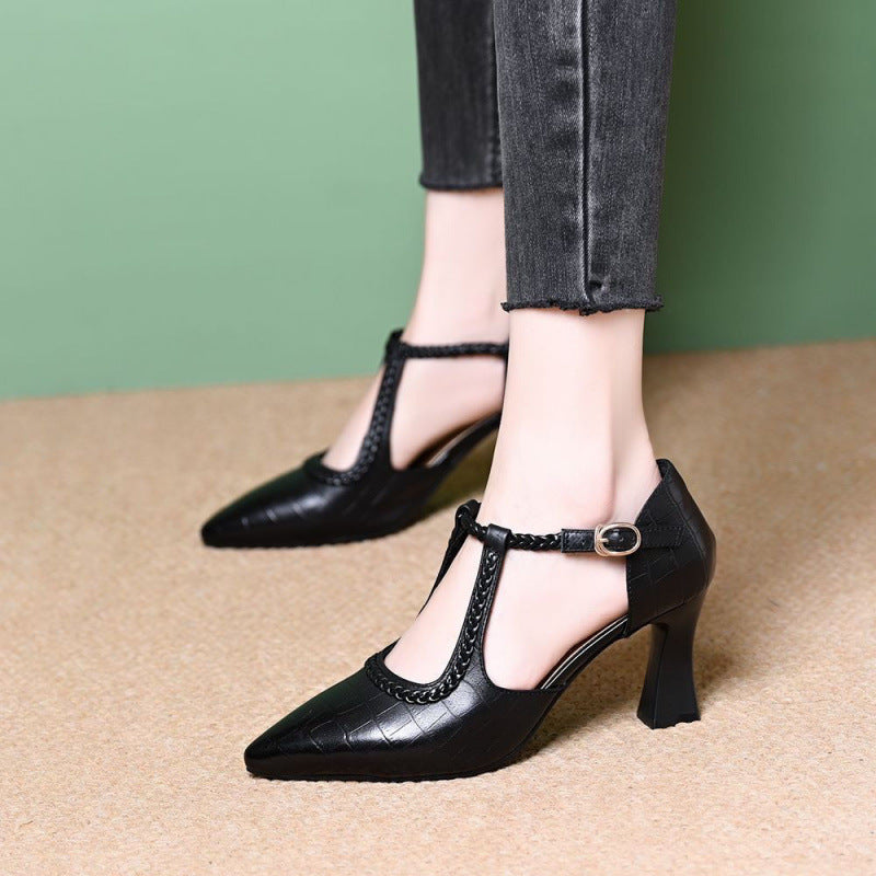 Damen Stilvolle T-Strap Pumps mit einzigartigem Riemen-Design Shopnory