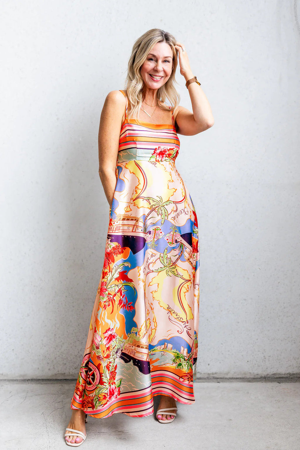 Damen Maxi-Kleid mit aufregendem Grafikdruck und verspieltem Design