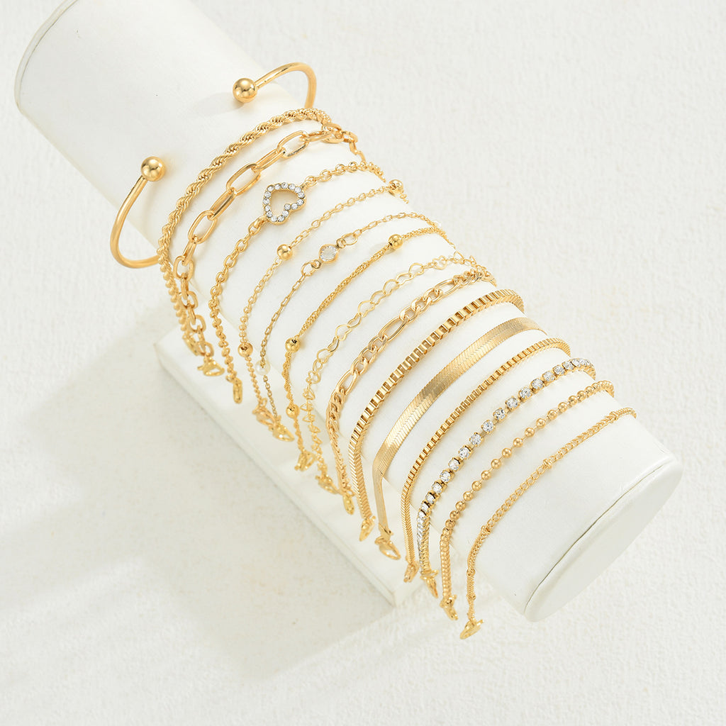Damen Armband-Set mit glänzenden Gold- und zarten Perlendetails Shop Nory