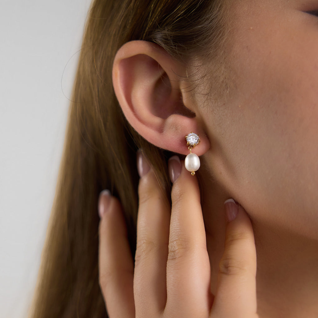 Damen Ohrhänger mit funkelnden Zirkonia und elegantem Perlenanhänger Shop Nory
