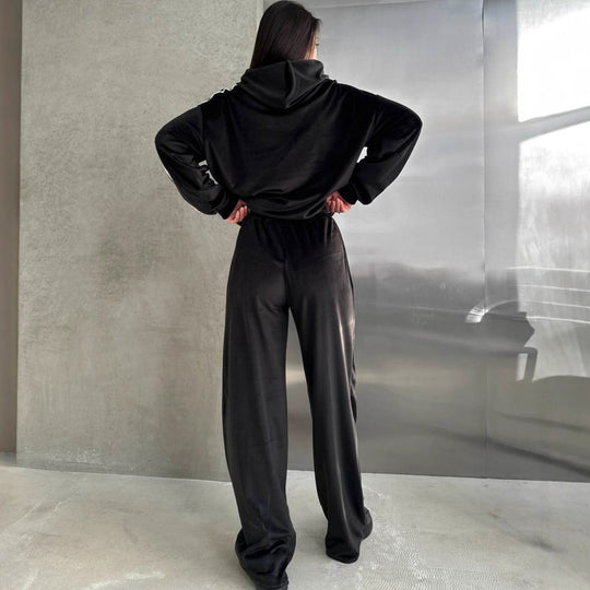 Damen Velours-Zweiteiler mit Cropped-Kapuzenpullover, sportiven Ärmeln und weiter Palazzo-Hose Shop Nory