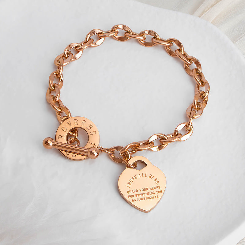 Damen Charm-Armband mit Herzanhänger und graviertem Spruch Shop Nory