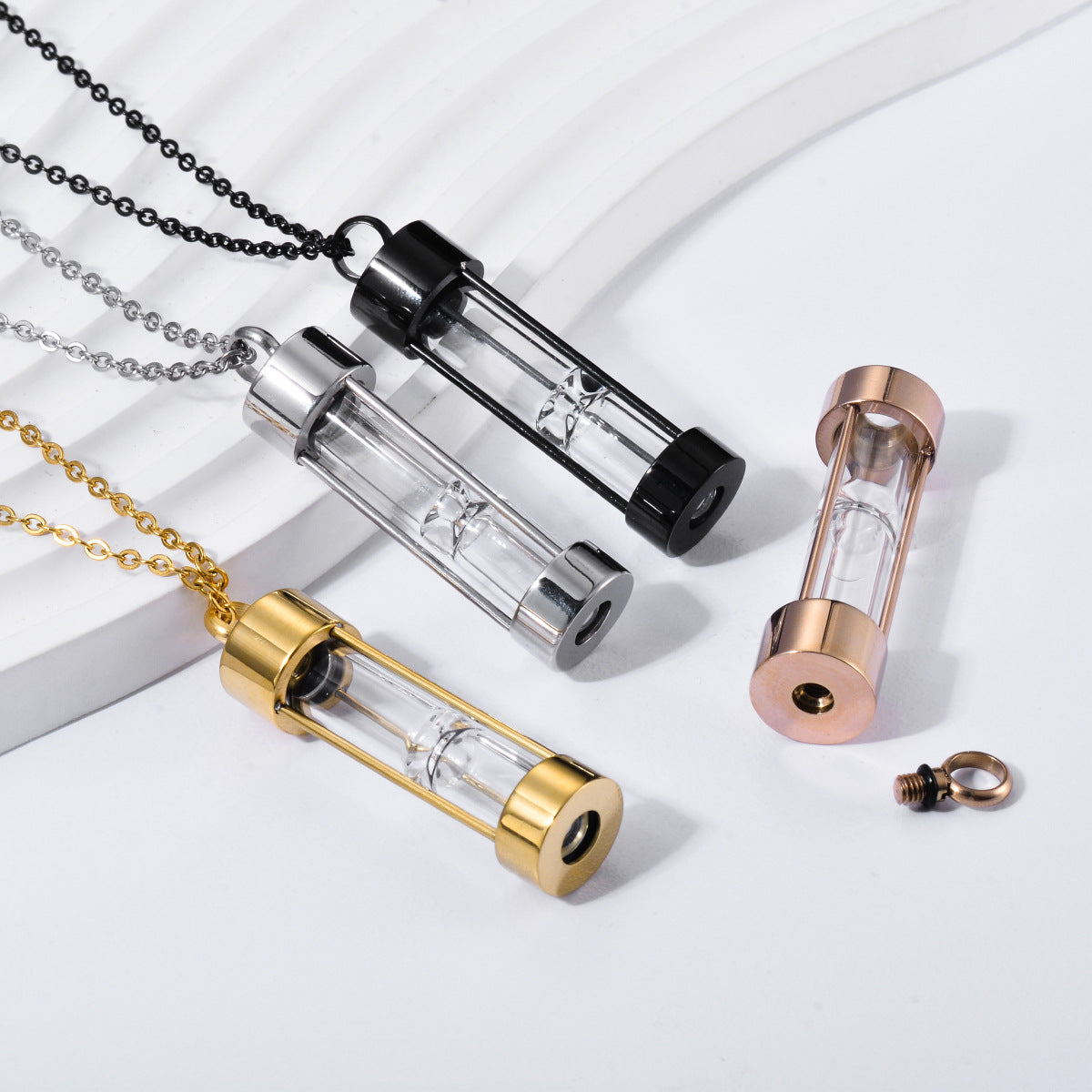 Damen Pendelkette mit modernem Sanduhr-Anhänger Shop Nory