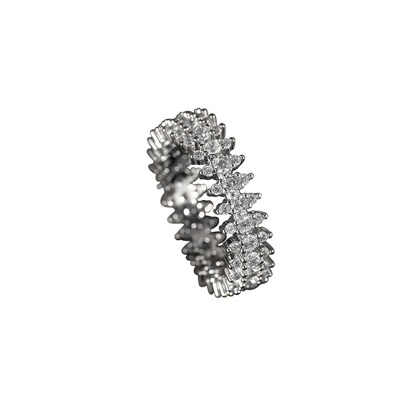 Damenring mit stilvollem Spitzen-Design und funkelnden Kristallen Shop Nory