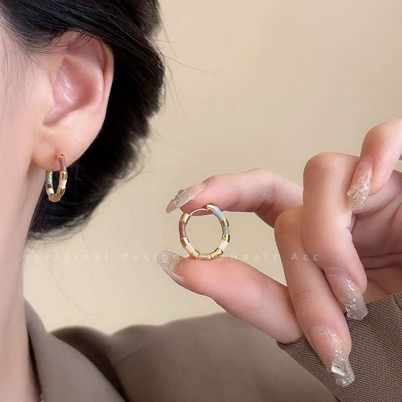 Damen Ohrringe mit bunten Akzenten Shop Nory