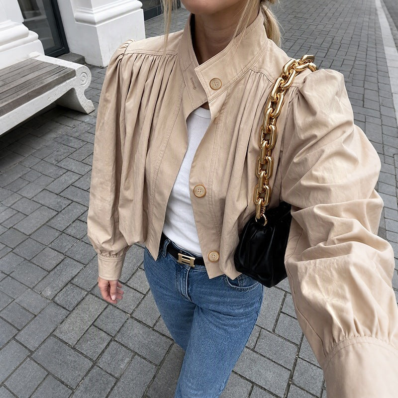Damen Leichte Kurzjacke mit Ballonärmeln, Puffschultern & Gummizugsaum Shop Nory