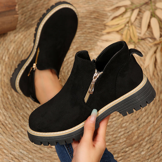 Damen Kurzschaft-Stiefelette aus Veloursoptik mit robust profilierter Sohle und seitlichem Reißverschluss Shop Nory