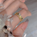 Damenring mit kunstvollem floralen Design und funkelnden Zirkonia Shop Nory