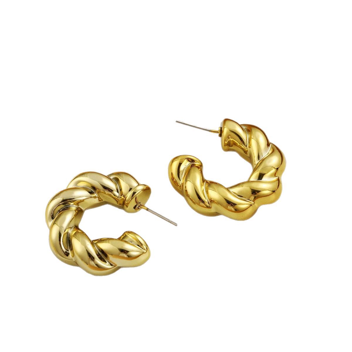 Damen Ohrringe aus hochwertigem goldfarbenem Metall mit kreativem Zopfmuster Shop Nory