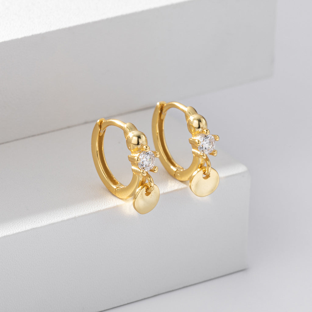 Damen Creolenohrringe mit funkelndem Zirkon und elegantem Anhängermotiv Shop Nory