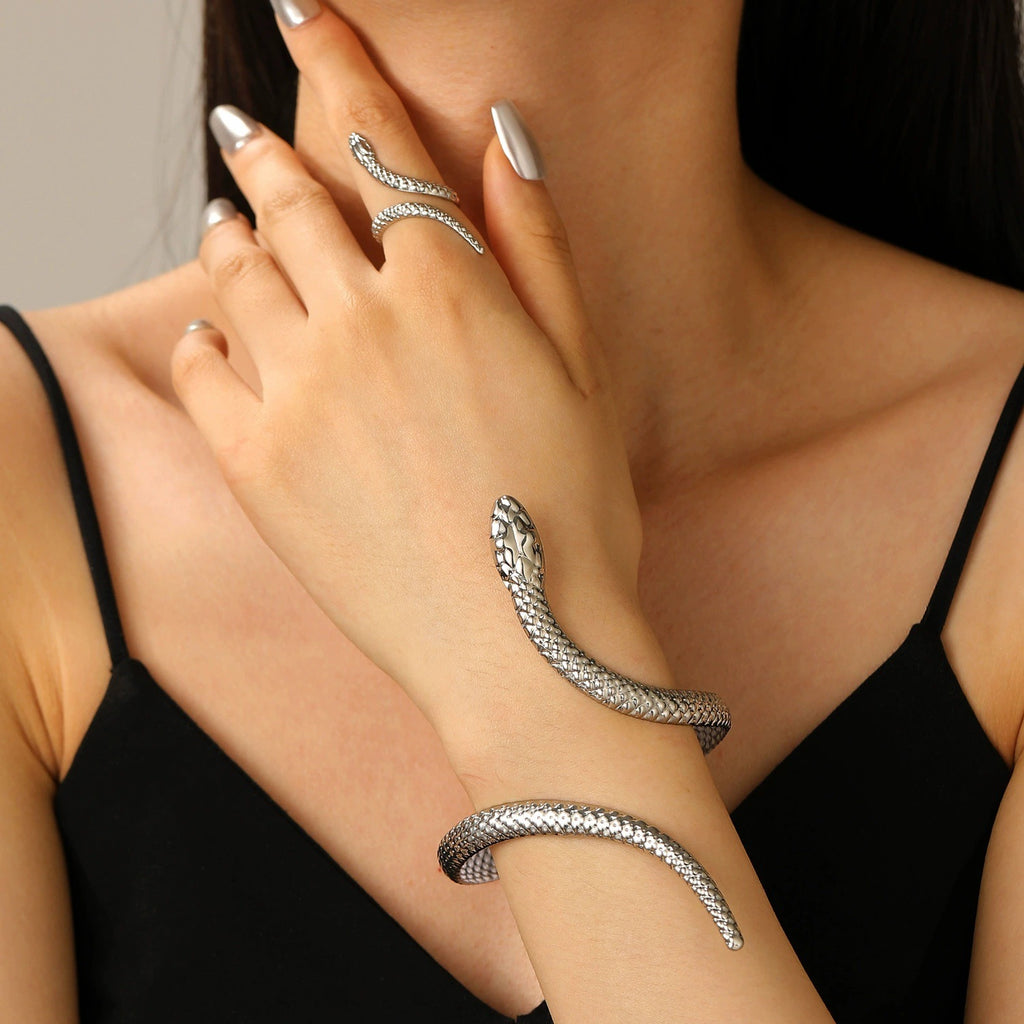 Damen Armband im modernen Schlangendesign Shop Nory
