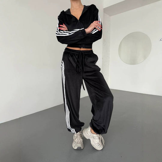 Damen Retro-Samt Trainingsanzug mit seitlichen Streifen, hochgeschnittener Bund und Reißverschluss Shop Nory