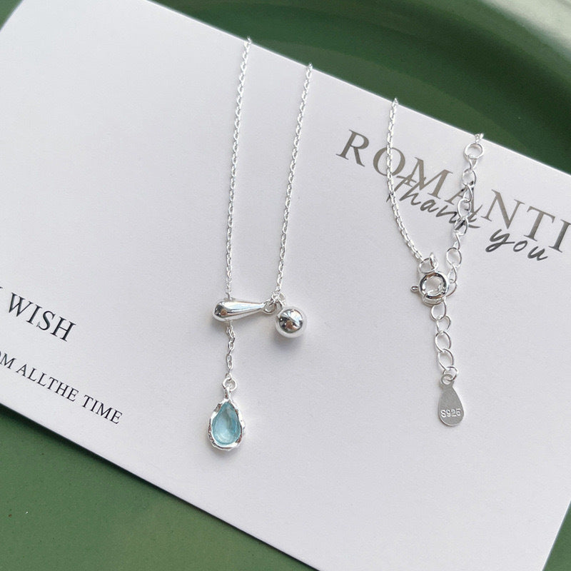 Damen Halskette mit eleganten Tropfenanhängern und funkelnden Zirkonia Shop Nory
