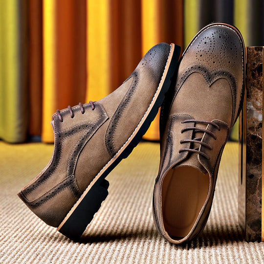 Herren Elegante und modische Brogueschuhe mit weichem Obermaterial