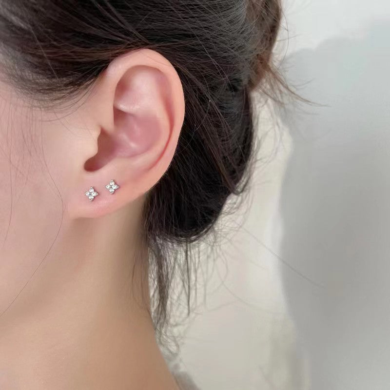 Zierliche Kristallblüten Ohrstecker Set mit Drei Größen