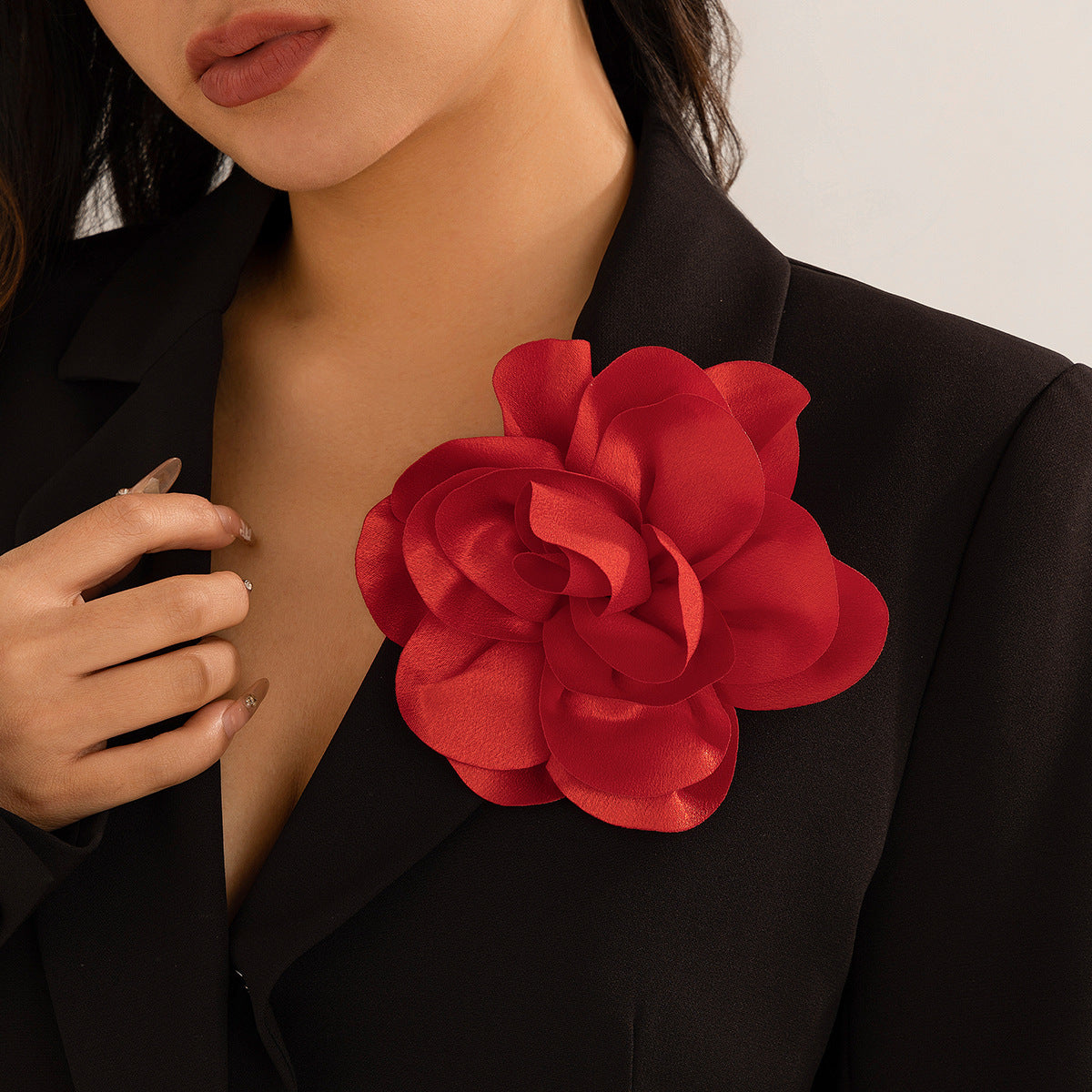 Damen elegante Blumenbrosche aus hochwertigem Stoff Shop Nory